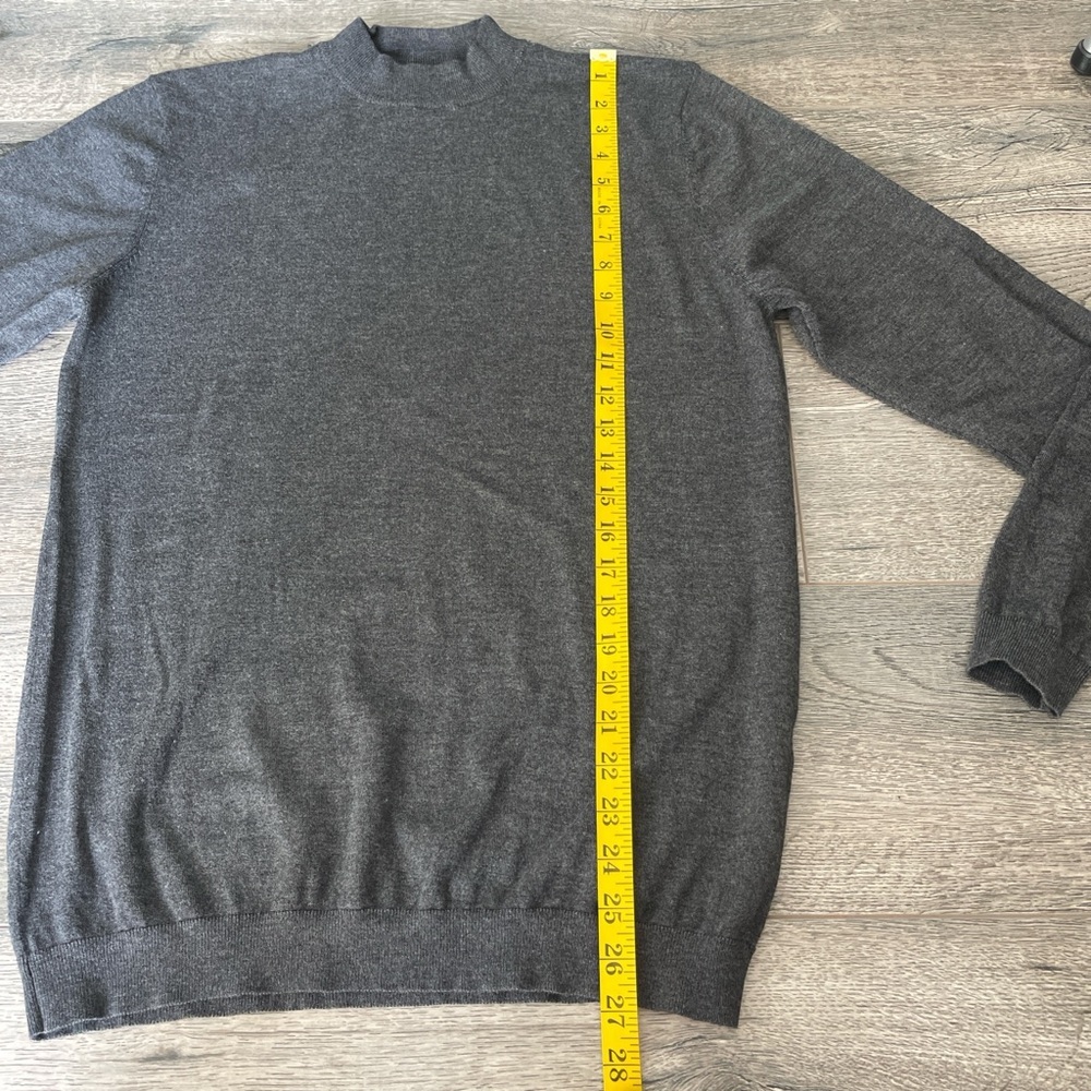 Zara Men's Dark Gray Crewneck Sweater - Picture 2 of 6